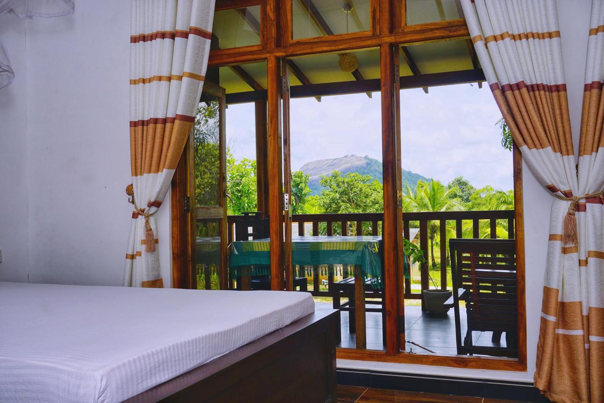 Sigiri Dilu Villa Сигирия Экстерьер фото